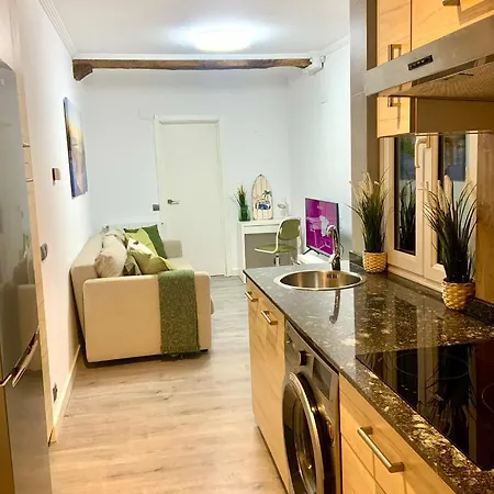 Habitación en casa particular Askao - Casco Viejo - Lbi00444 *